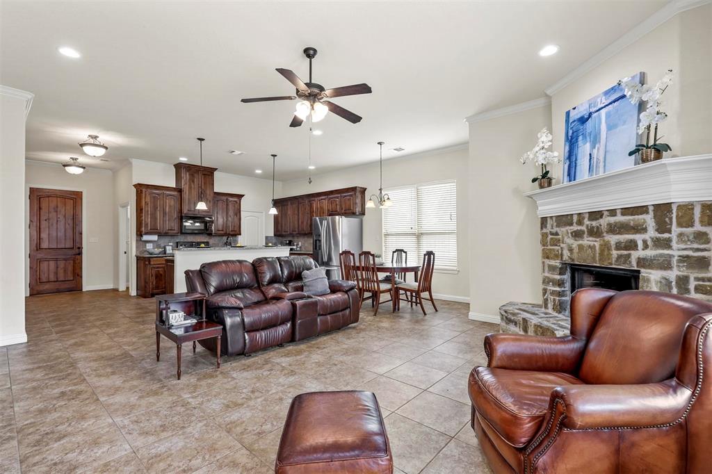 210 Donna Circle
