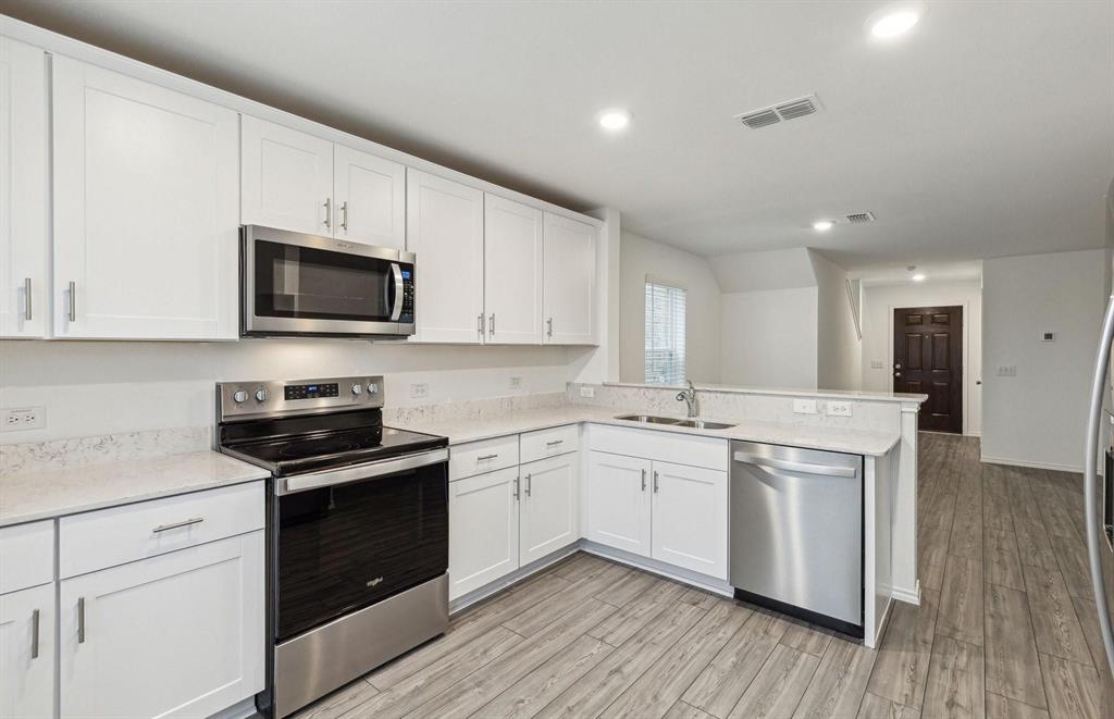 Lake Meadow - Residential Lease