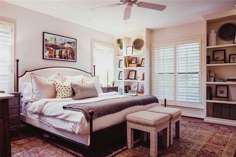 Tiny photo for 5301 W Mockingbird Lane, Dallas, TX 75209 (MLS # 21232981)