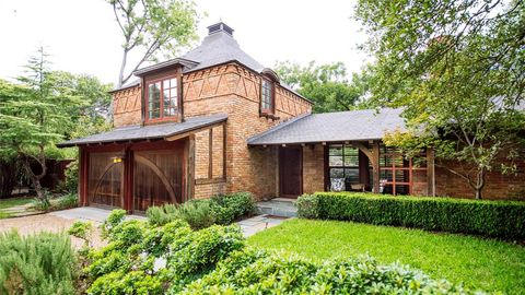 Tiny photo for 5301 W Mockingbird Lane, Dallas, TX 75209 (MLS # 21232981)