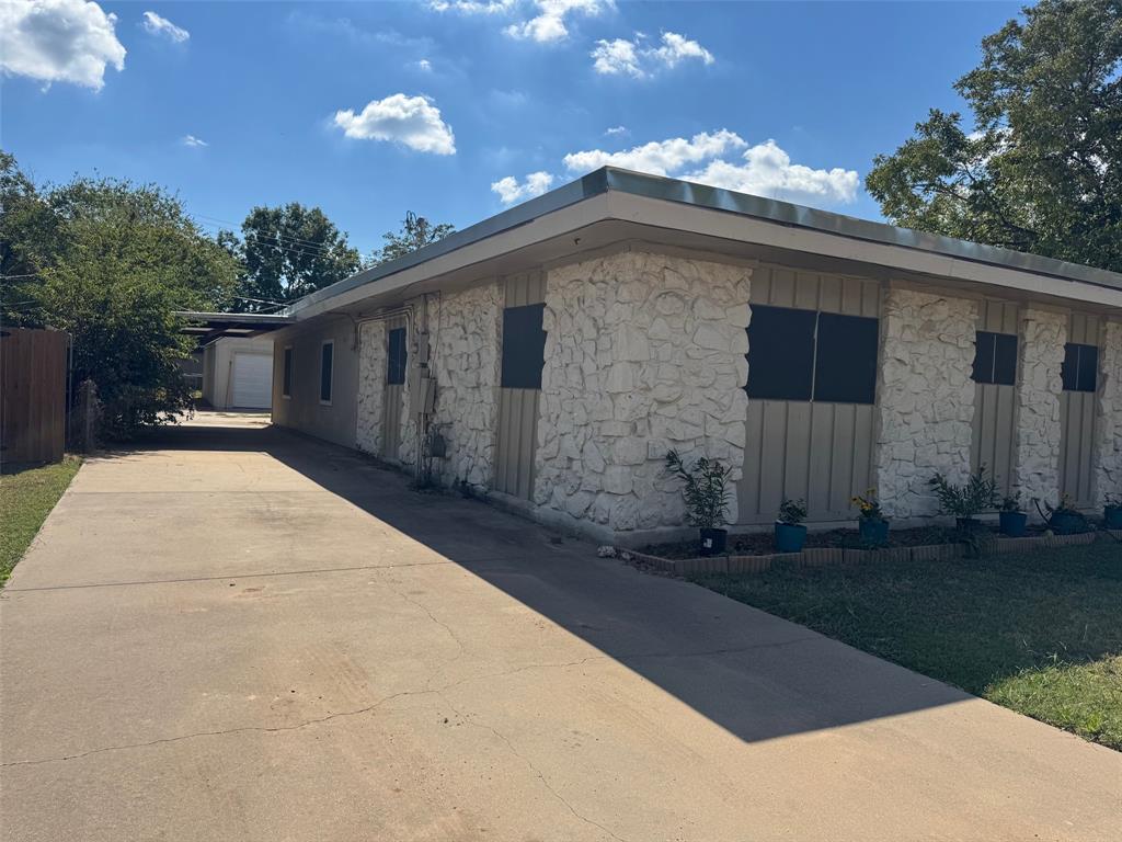 Meadow Heights - Residential