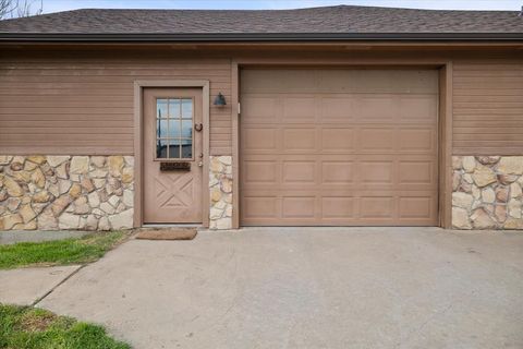 A home in Leonard