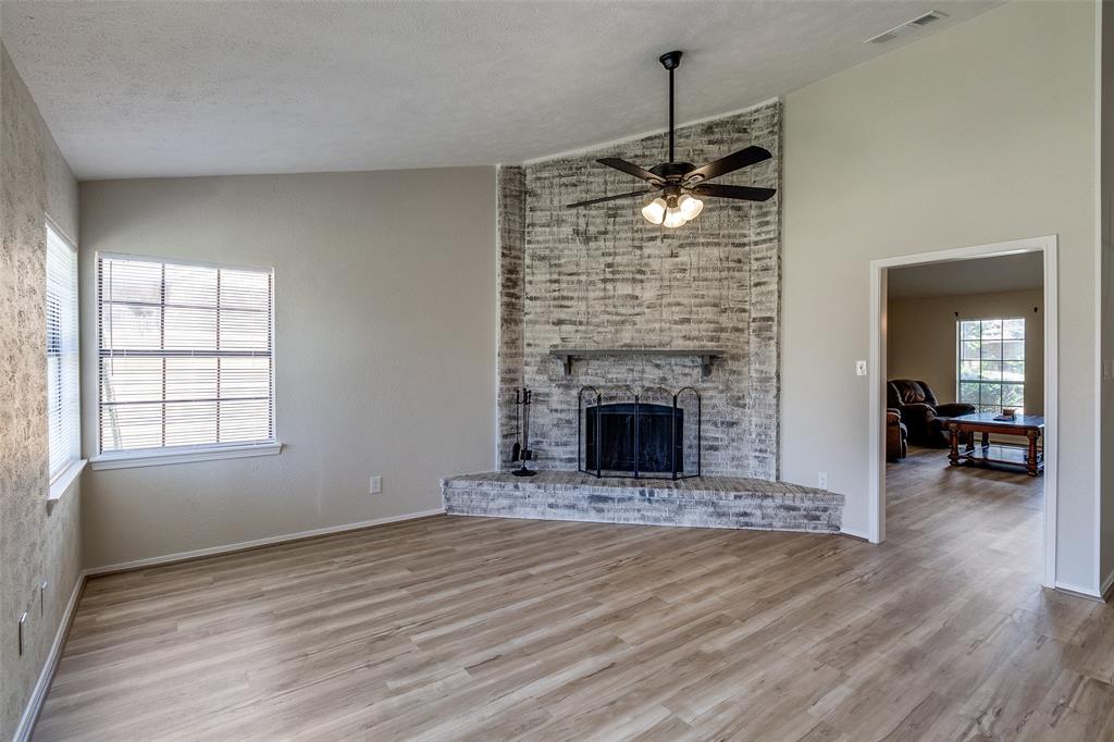 1307 Crestwood Court
