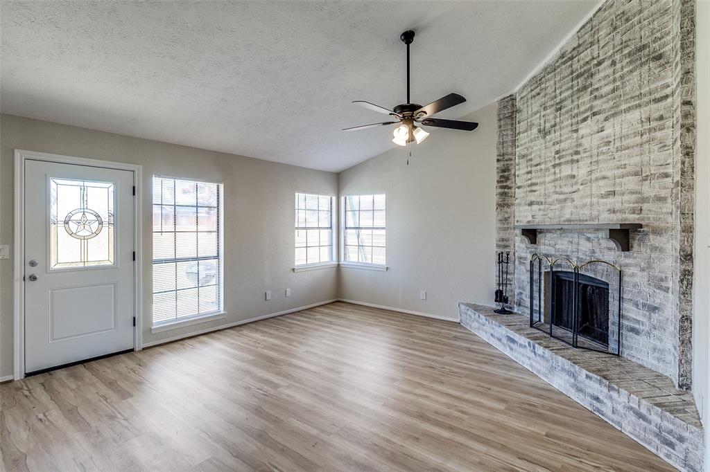 1307 Crestwood Court