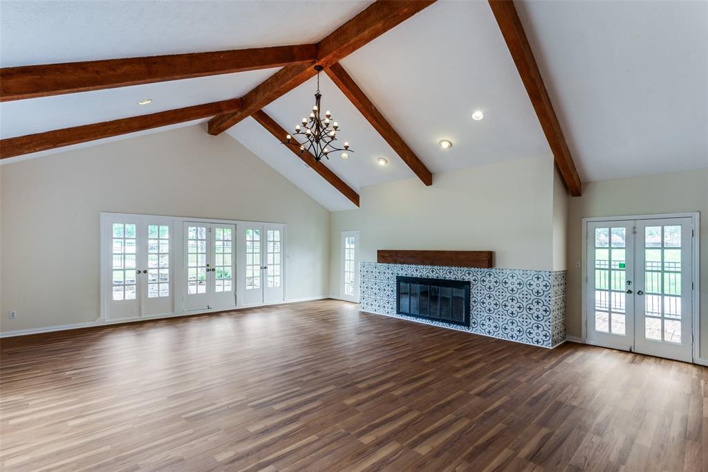 936 Country Club Lane