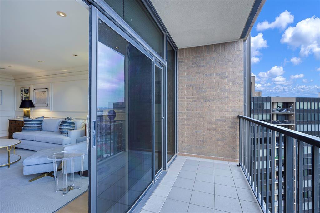 Bonaventure Condo - Residential