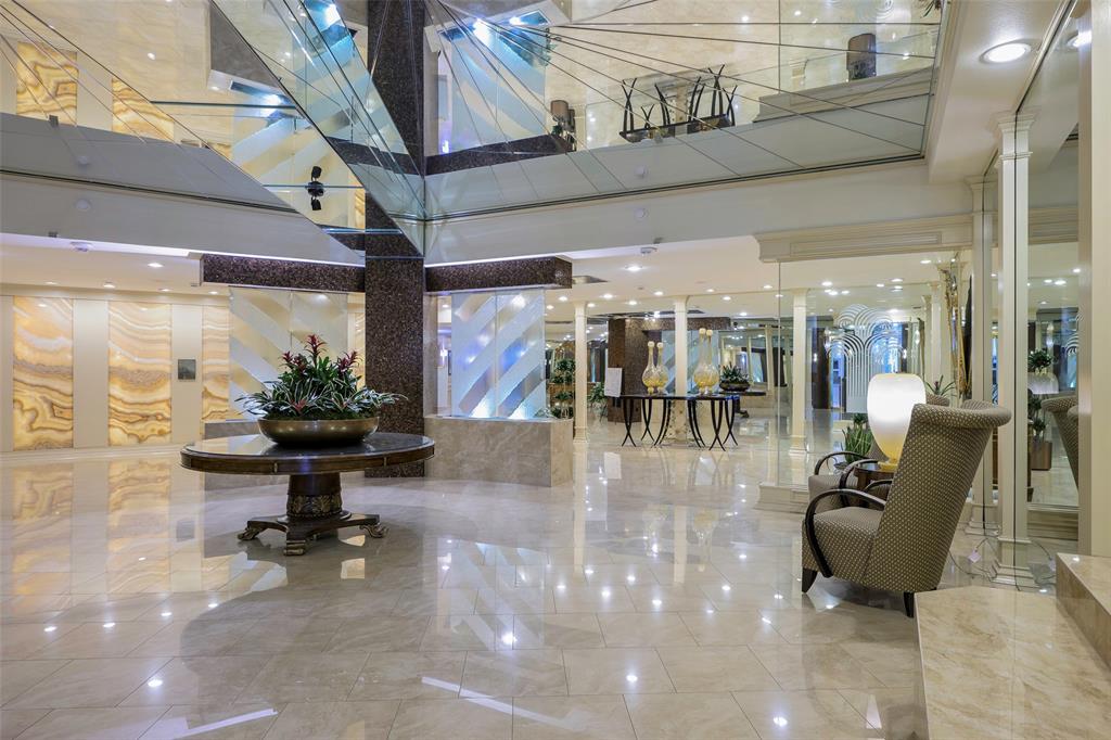 Bonaventure Condo - Residential