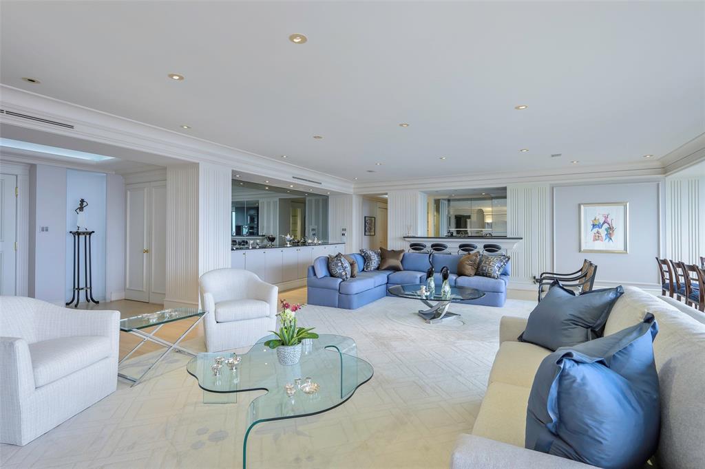 5200 Keller Springs Road 1534/36