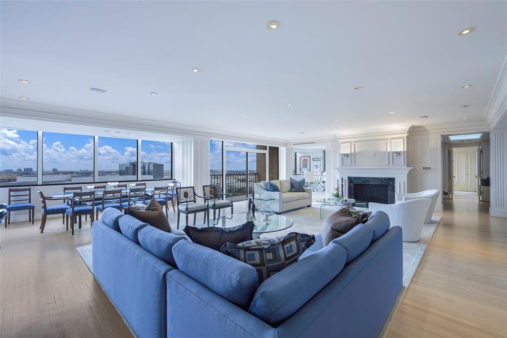 Bonaventure Condo - Residential