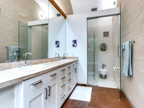 Tiny photo for 3827 Commerce Street, Dallas, TX 75226 (MLS # 20955060)