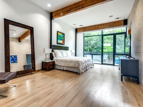 Tiny photo for 3827 Commerce Street, Dallas, TX 75226 (MLS # 20955060)