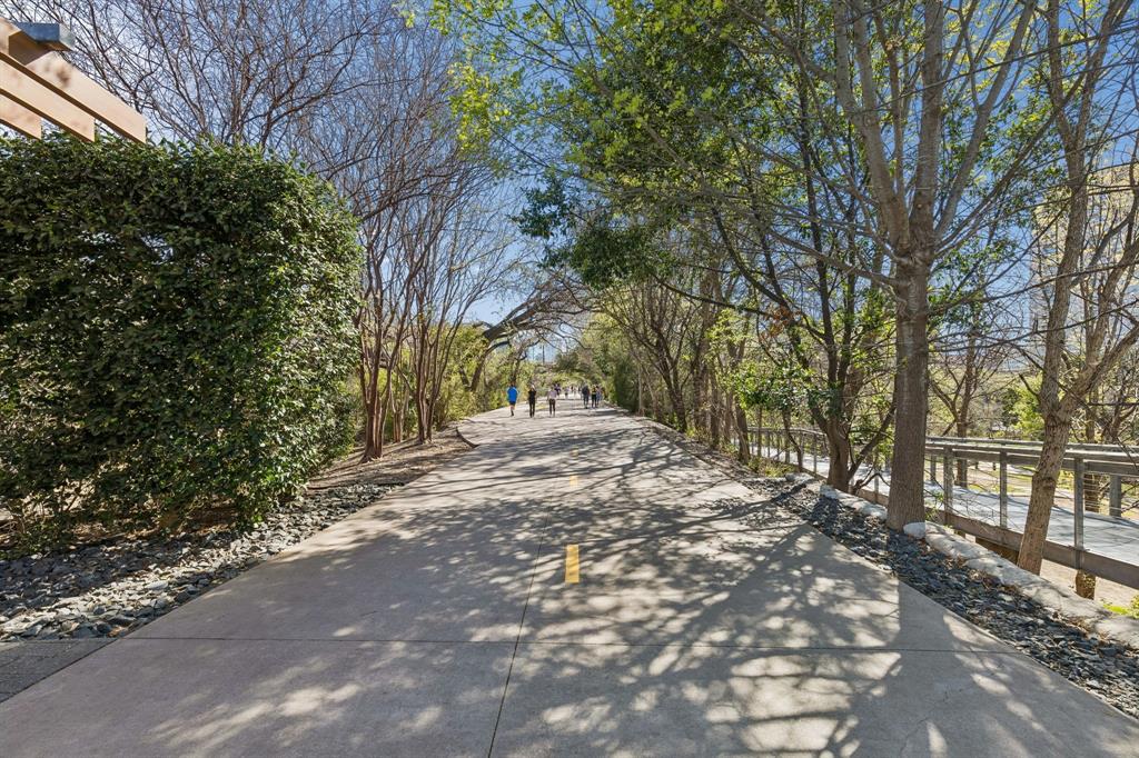4134 Travis Street Condos - Residential