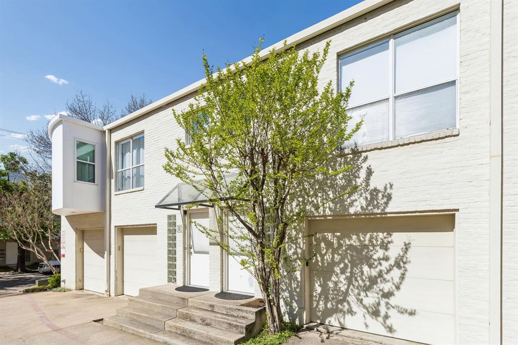 4134 Travis Street 3