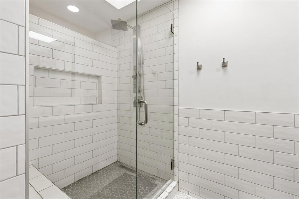 4134 Travis Street Condos - Residential