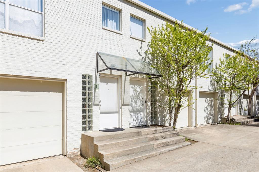 4134 Travis Street Condos - Residential