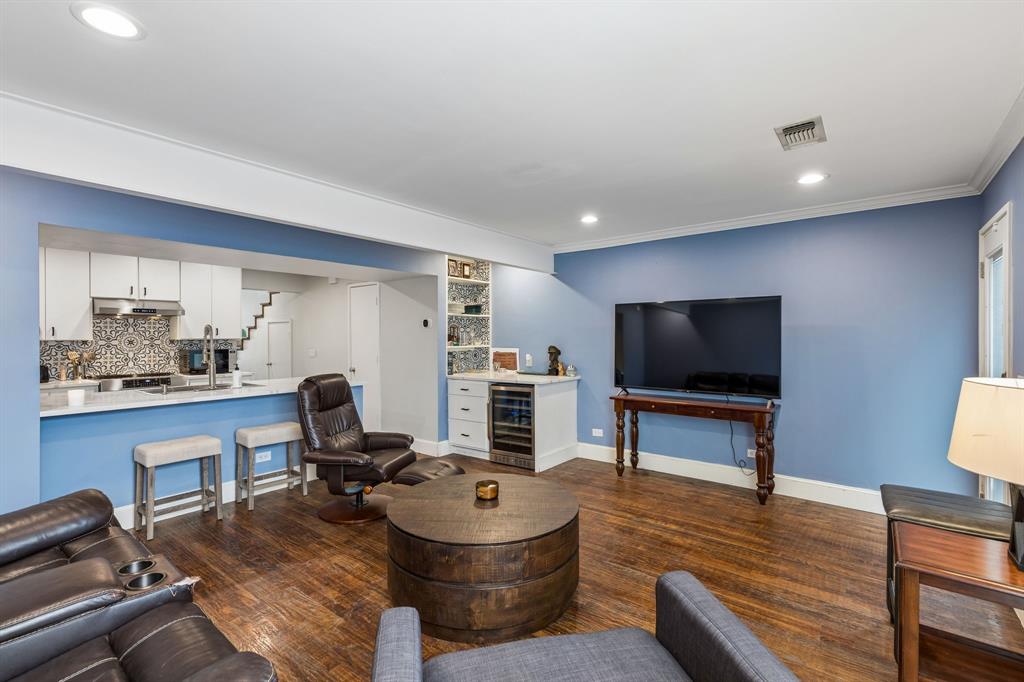 4134 Travis Street Condos - Residential