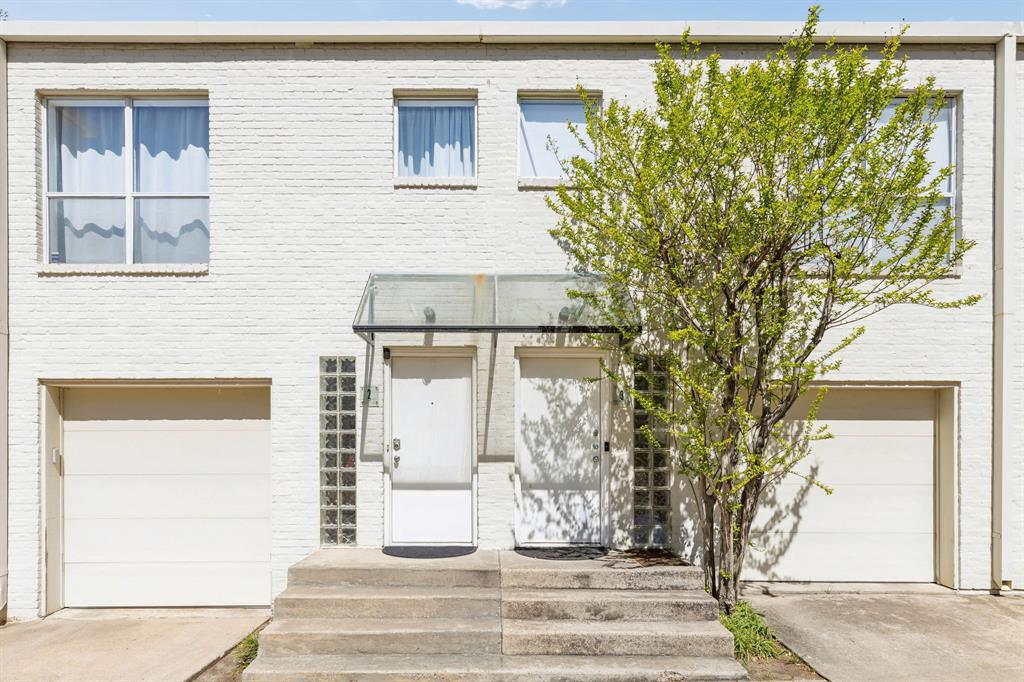 4134 Travis Street 3
