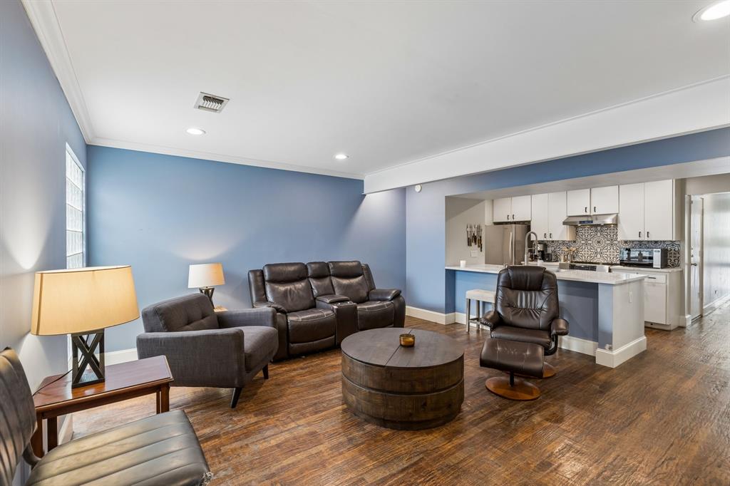 4134 Travis Street Condos - Residential