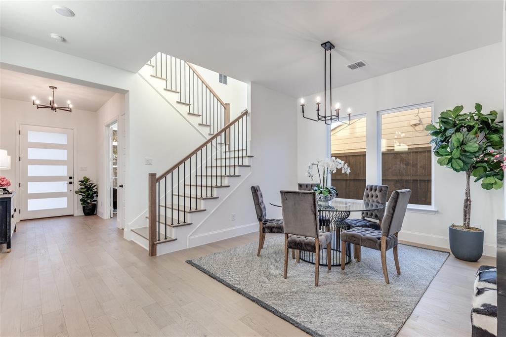 3849 Hawick Lane