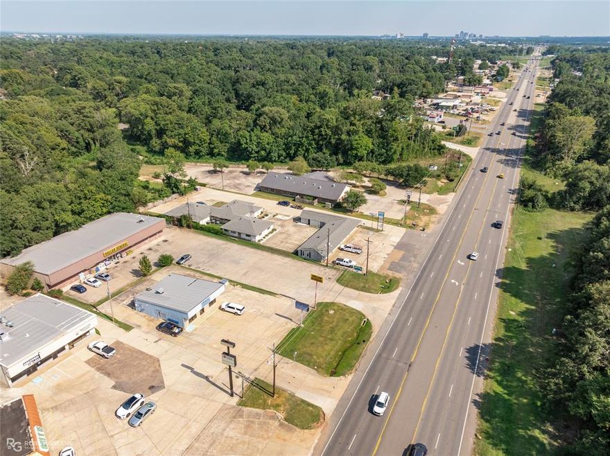 Great opportunity to own your swimming pool business.  Business inventory and Building.