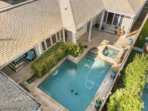 Photo of 4927 W Hanover Avenue, Dallas, TX 75209 (MLS # 21179306)