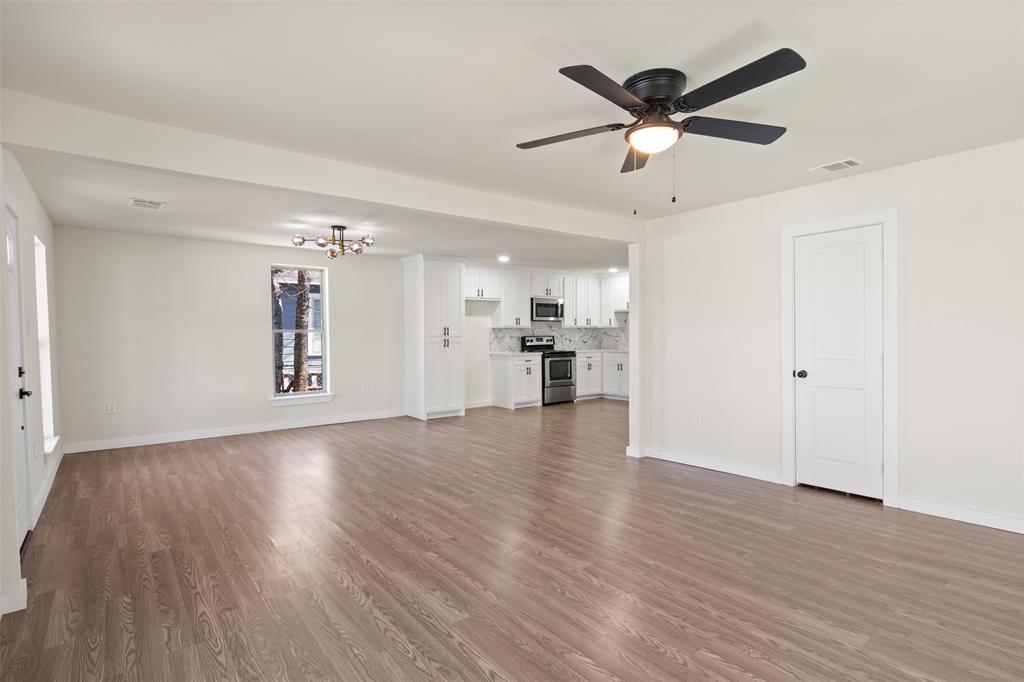 717 W Boyce Avenue