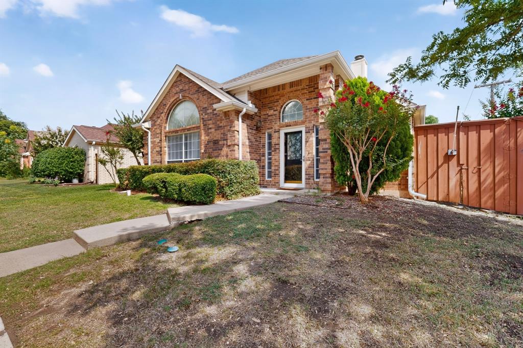2702 Garden Springs Drive