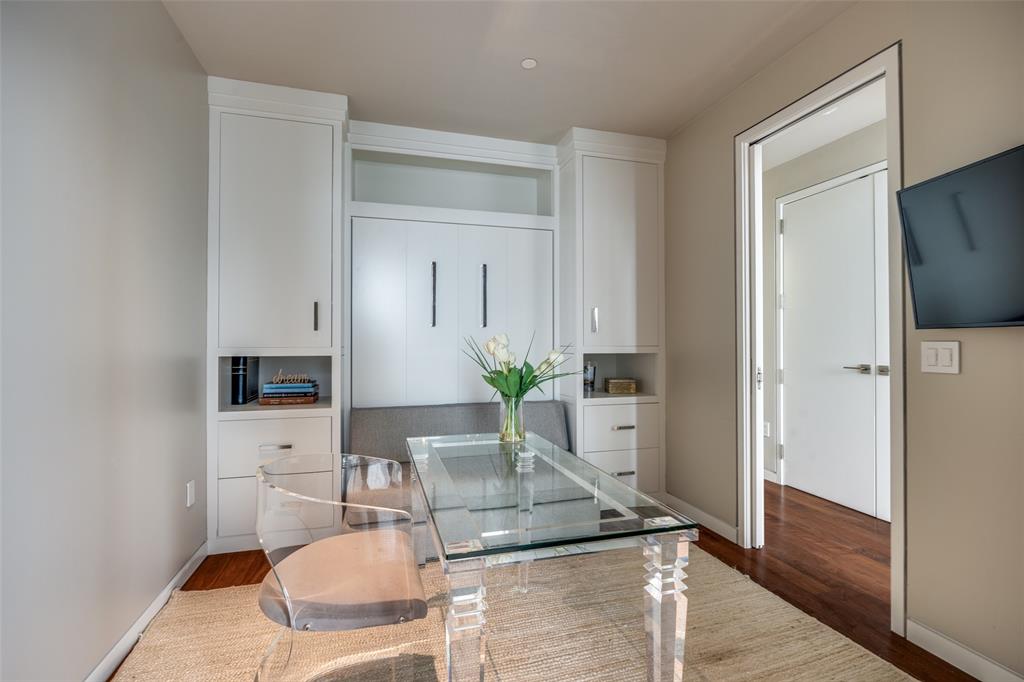 Museum Tower - Residential