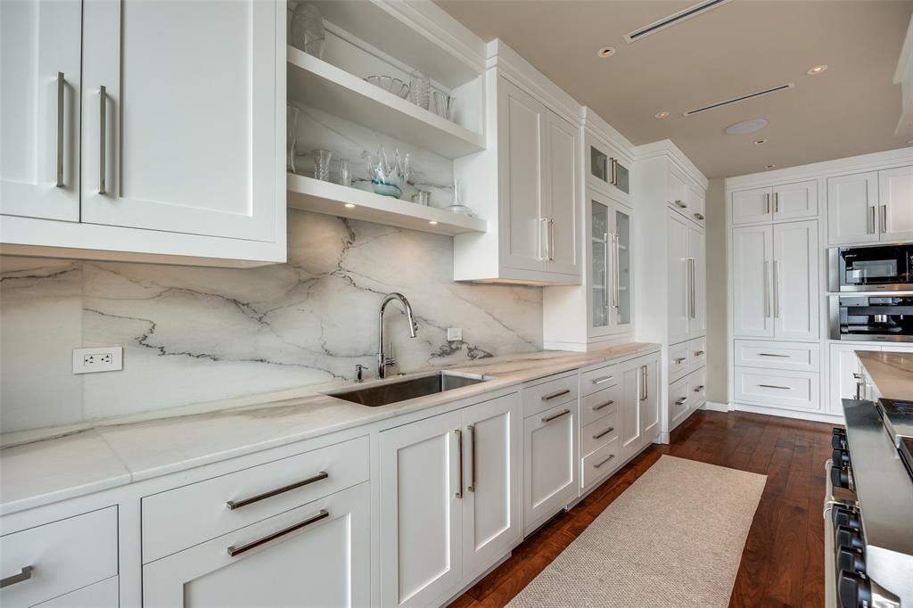 Museum Tower - Residential