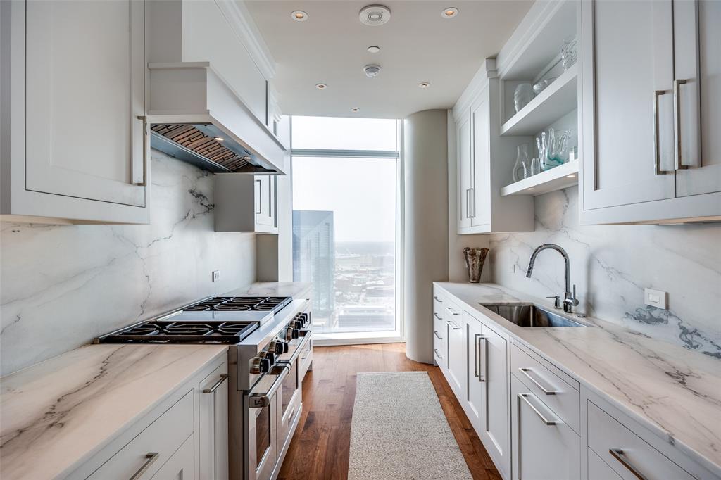 Museum Tower - Residential