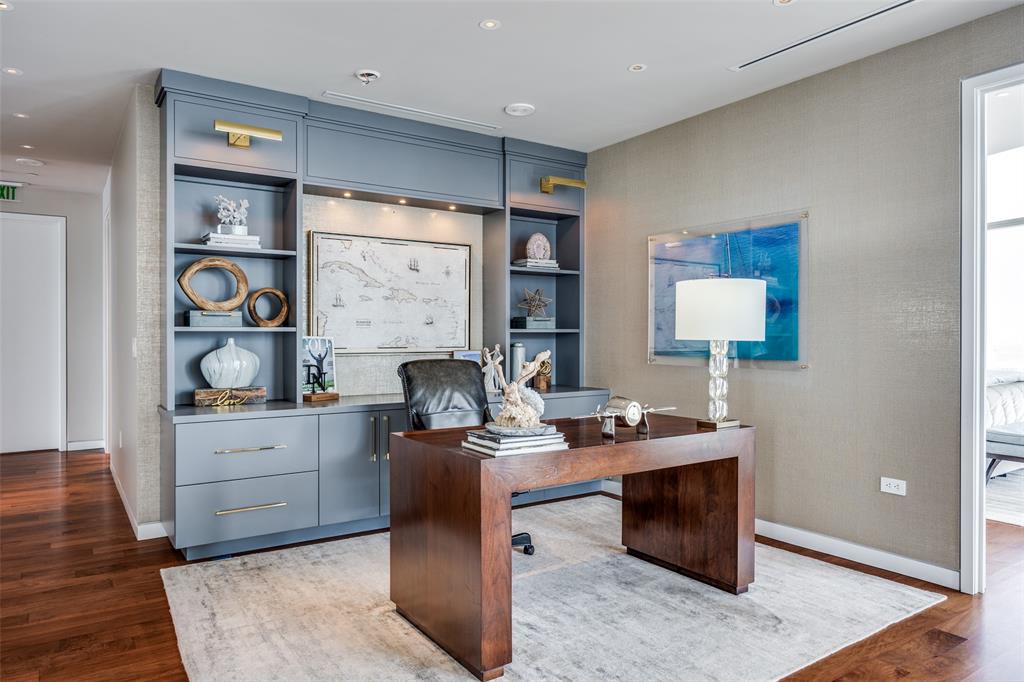 Museum Tower - Residential