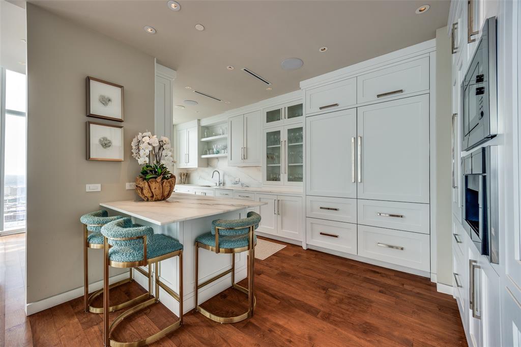 Museum Tower - Residential