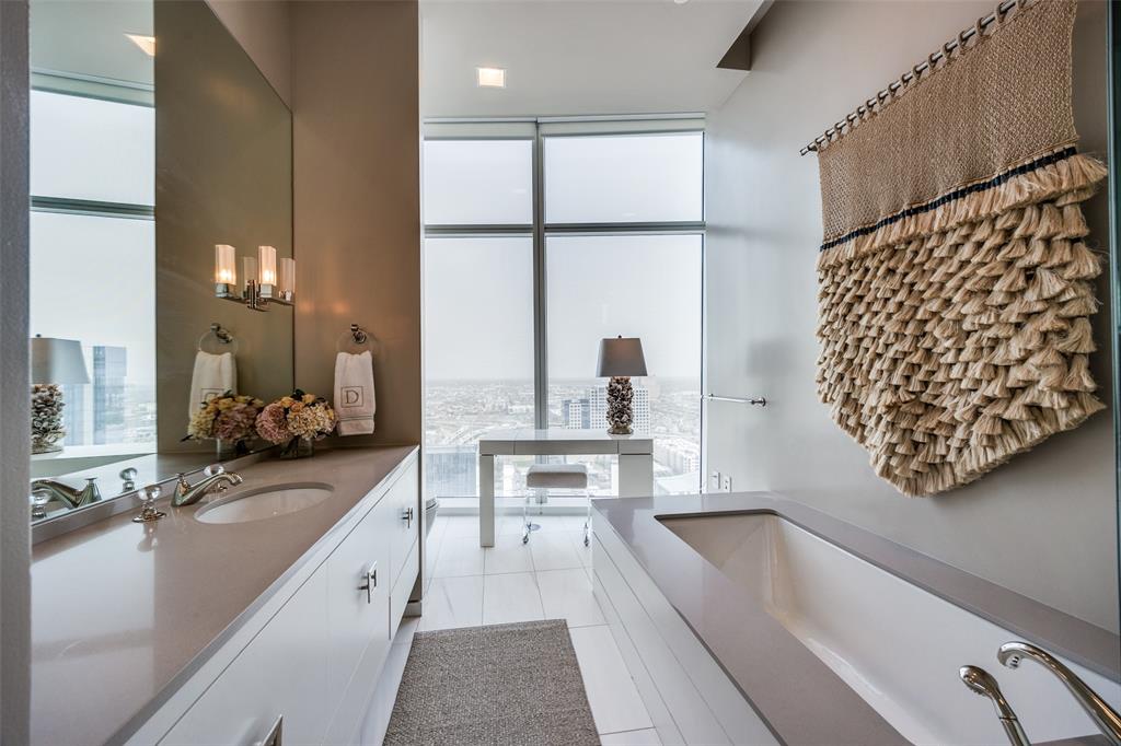 Museum Tower - Residential