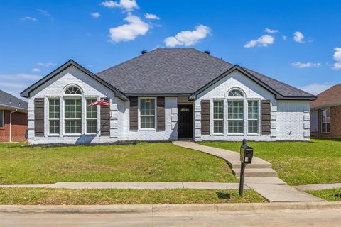 Photo of 709 Flagstone Way, Wylie, TX 75098 (MLS # 21229761)