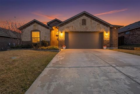 Photo of 1502 Livermore Lane, Cleburne, TX 76033 (MLS # 21212056)