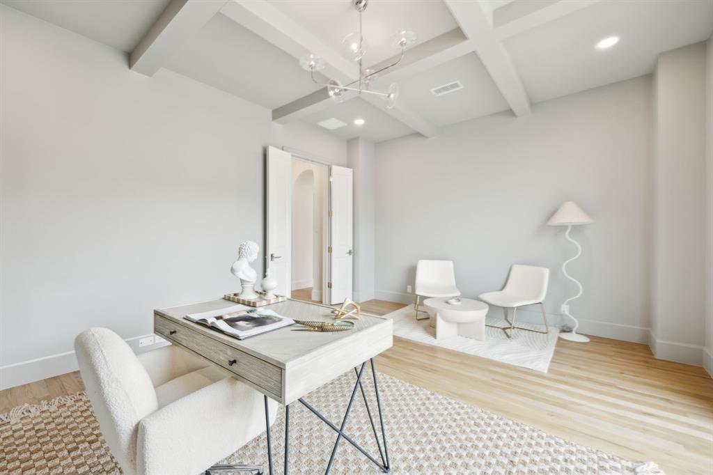 WHITE ROCK BLUFFS - Residential