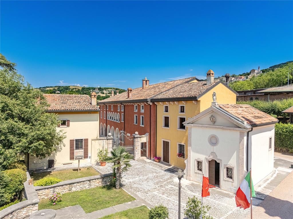 Località 2 Via Pavarana