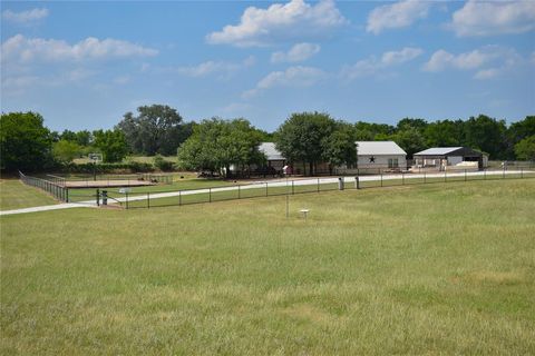 11001 Yankie Road China Spring TX 76633