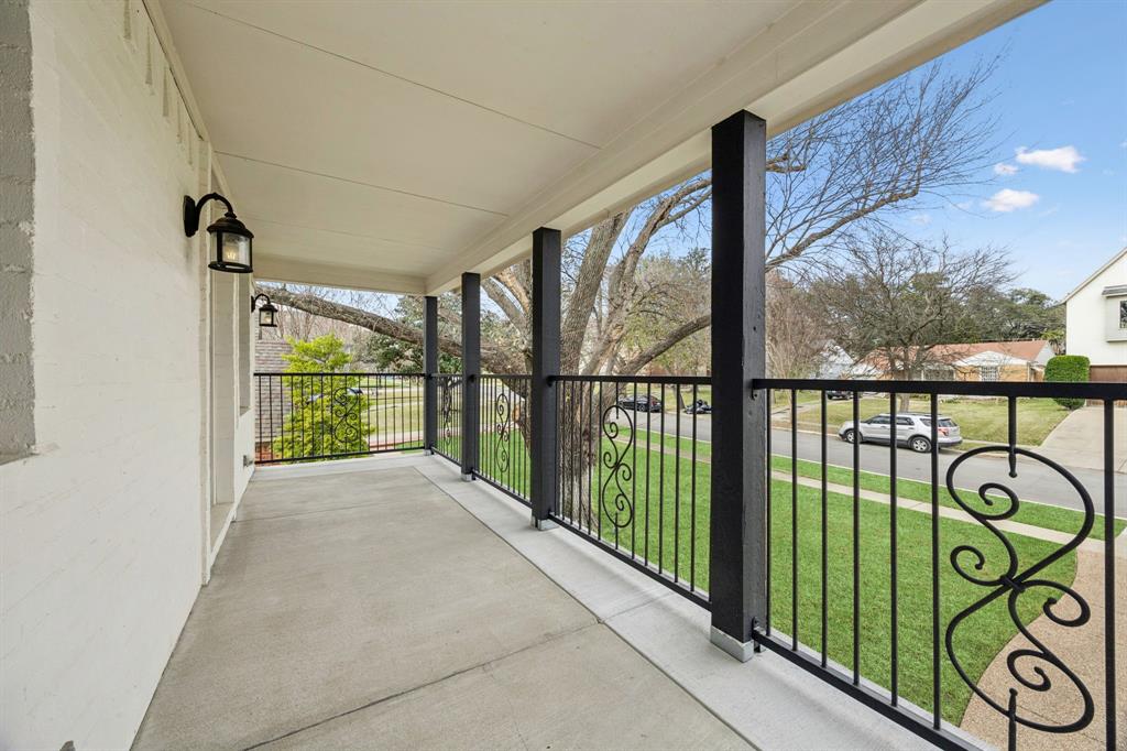 GASTONWOOD #4 - Residential