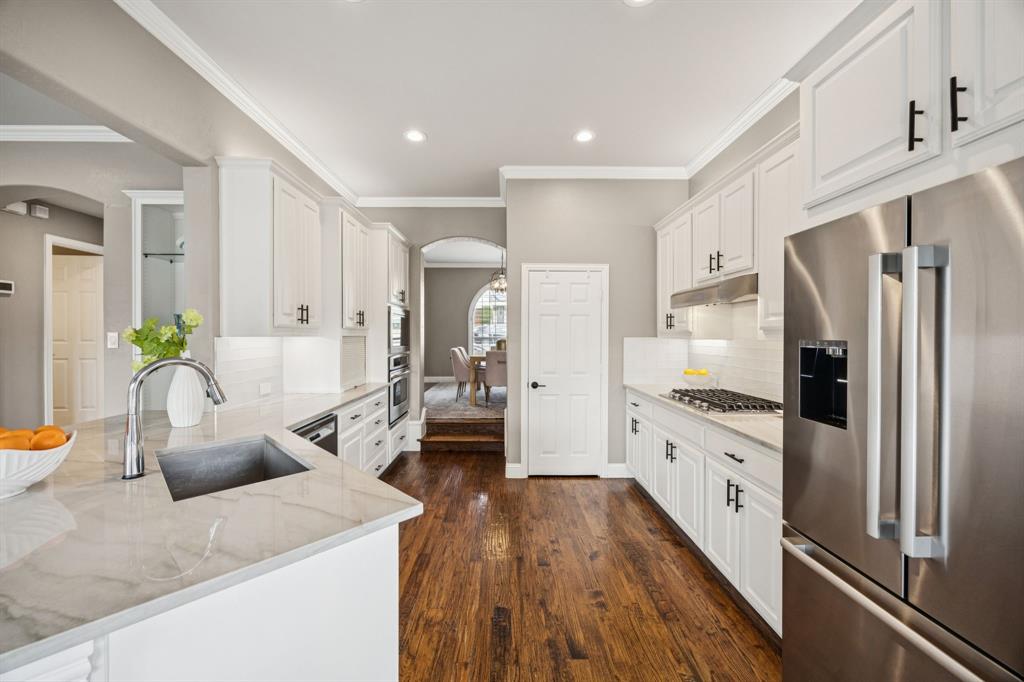 GASTONWOOD #4 - Residential