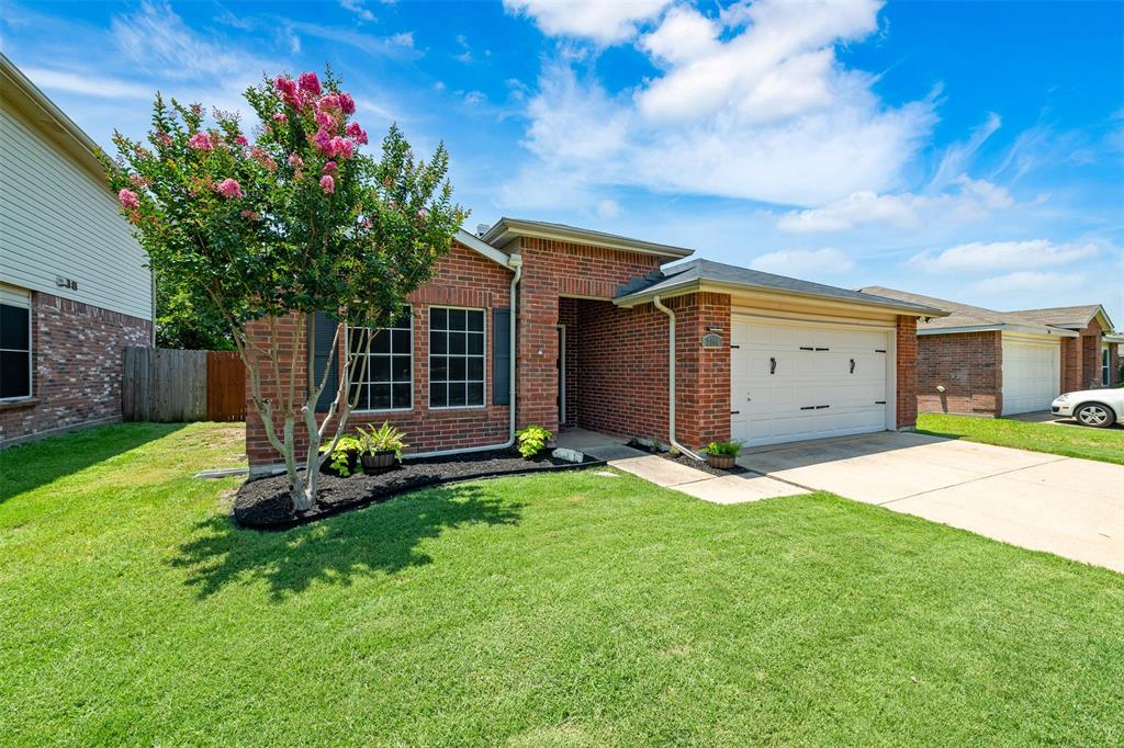 2104 Blanco Lane