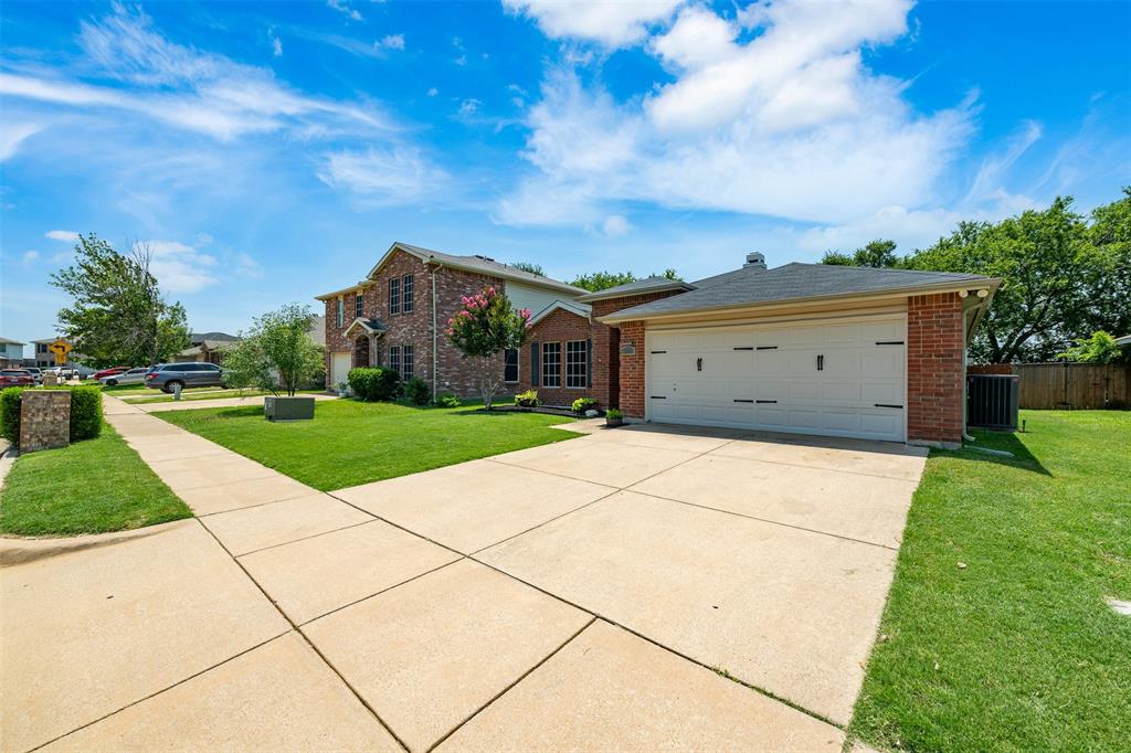 2104 Blanco Lane