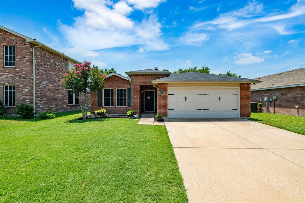 2104 Blanco Lane