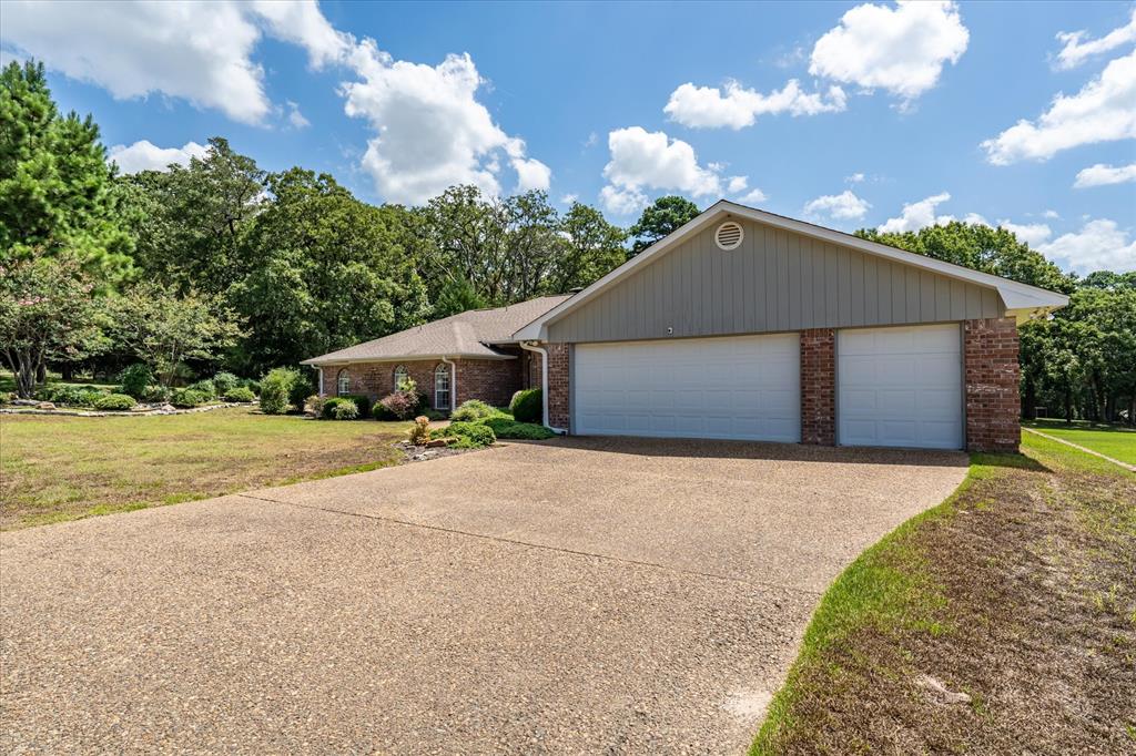 149 Golfing Green Cove