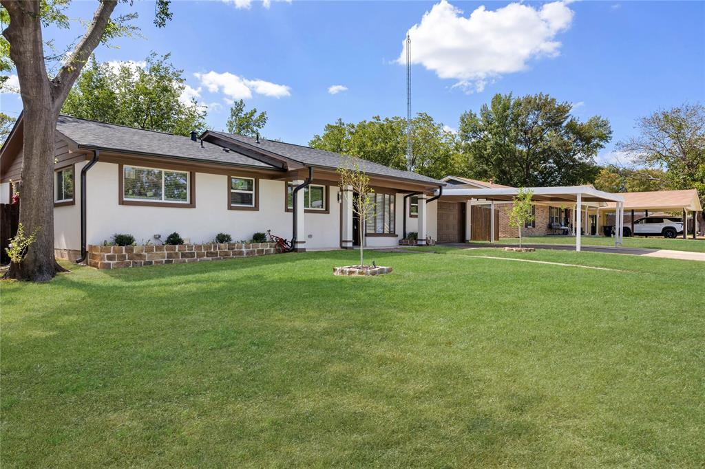 1418 Royal Drive