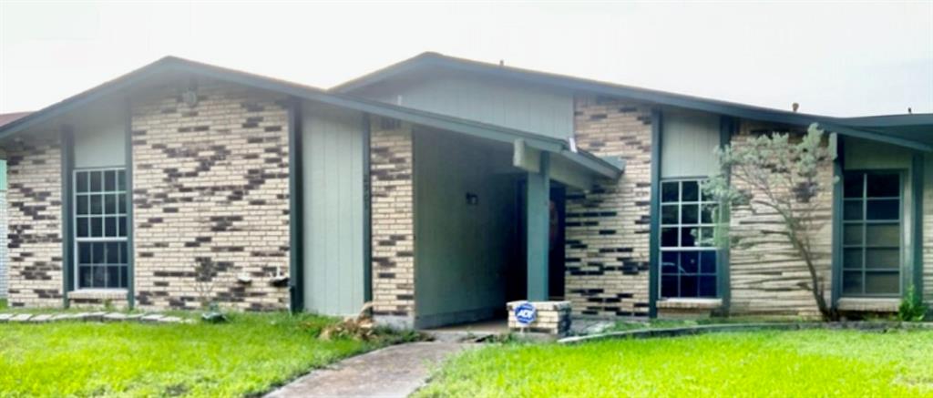2901 Branch Oaks Drive