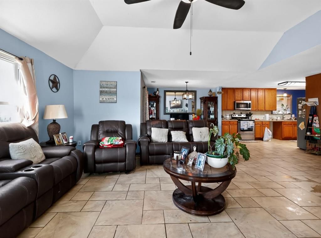 Photo of 1721 Hackamore Street, Mesquite, TX 75149 (MLS # 21091746)