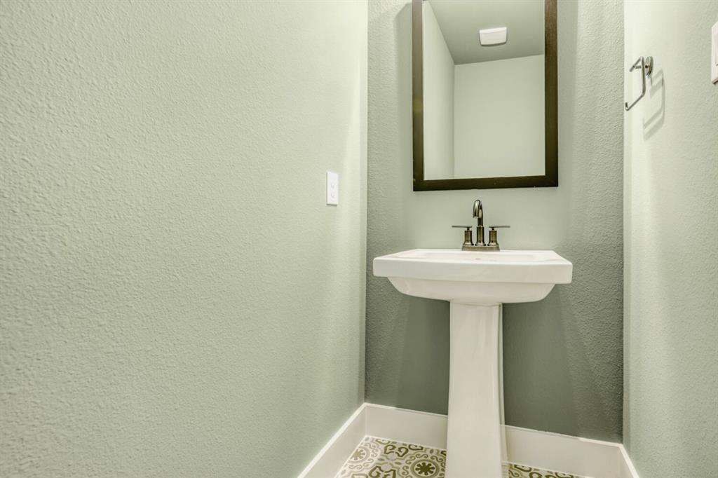 Castle Hills Northpointe Townhomes - Residential