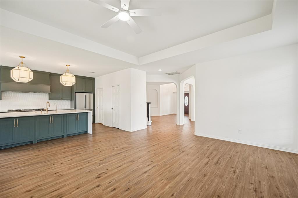 Richardson, Texas 75082, United States, 4 Bedrooms Bedrooms, ,4 BathroomsBathrooms,Residential,Active,246459