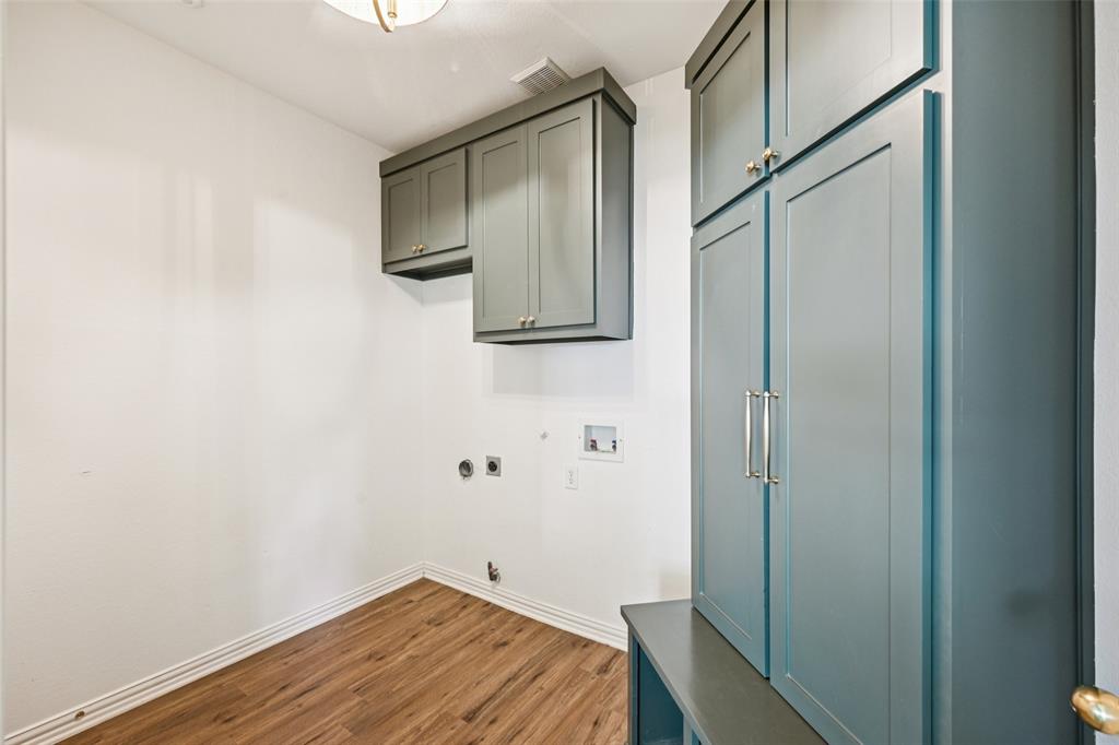 Richardson, Texas 75082, United States, 4 Bedrooms Bedrooms, ,4 BathroomsBathrooms,Residential,Active,246459